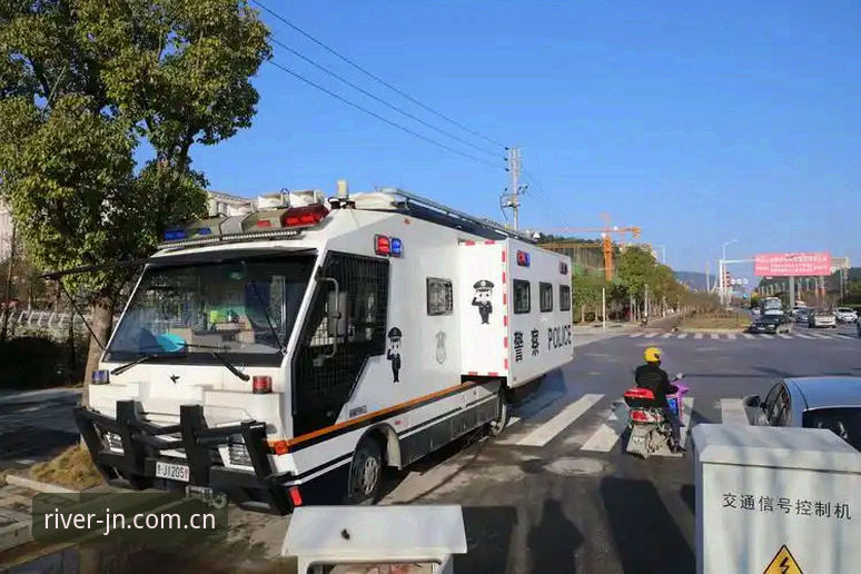 江南体育赛事数据iOS版 英国警员赴美安保大减,江南体育赛事数据iOS版用户看门道